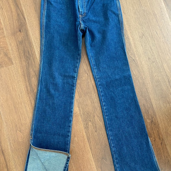 Earl Jeans flair wide leg jeans with slits on both sides of legs. Size 28 - Picture 2 of 7